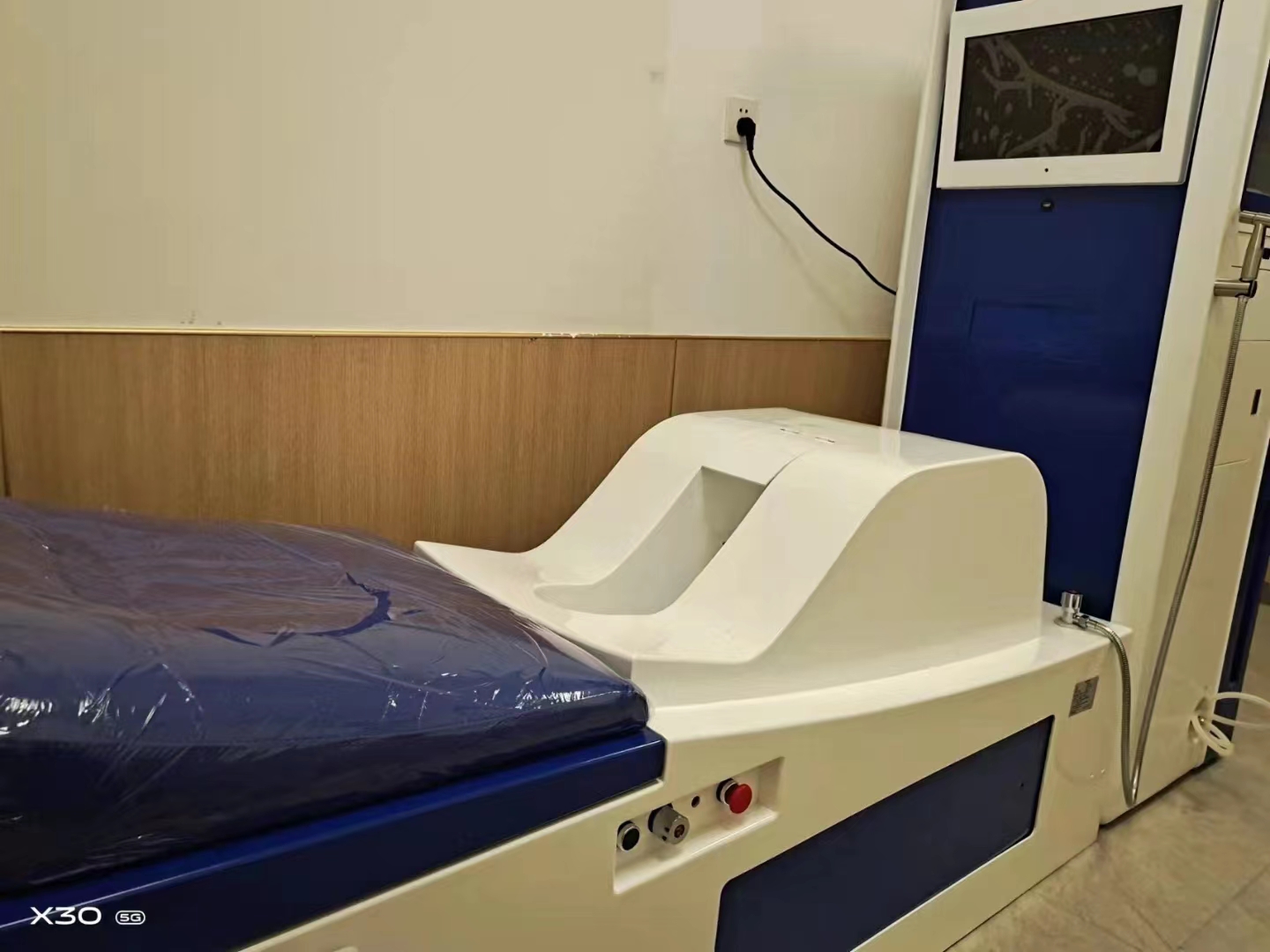 Luxury spa setting with colon hydrotherapy machine