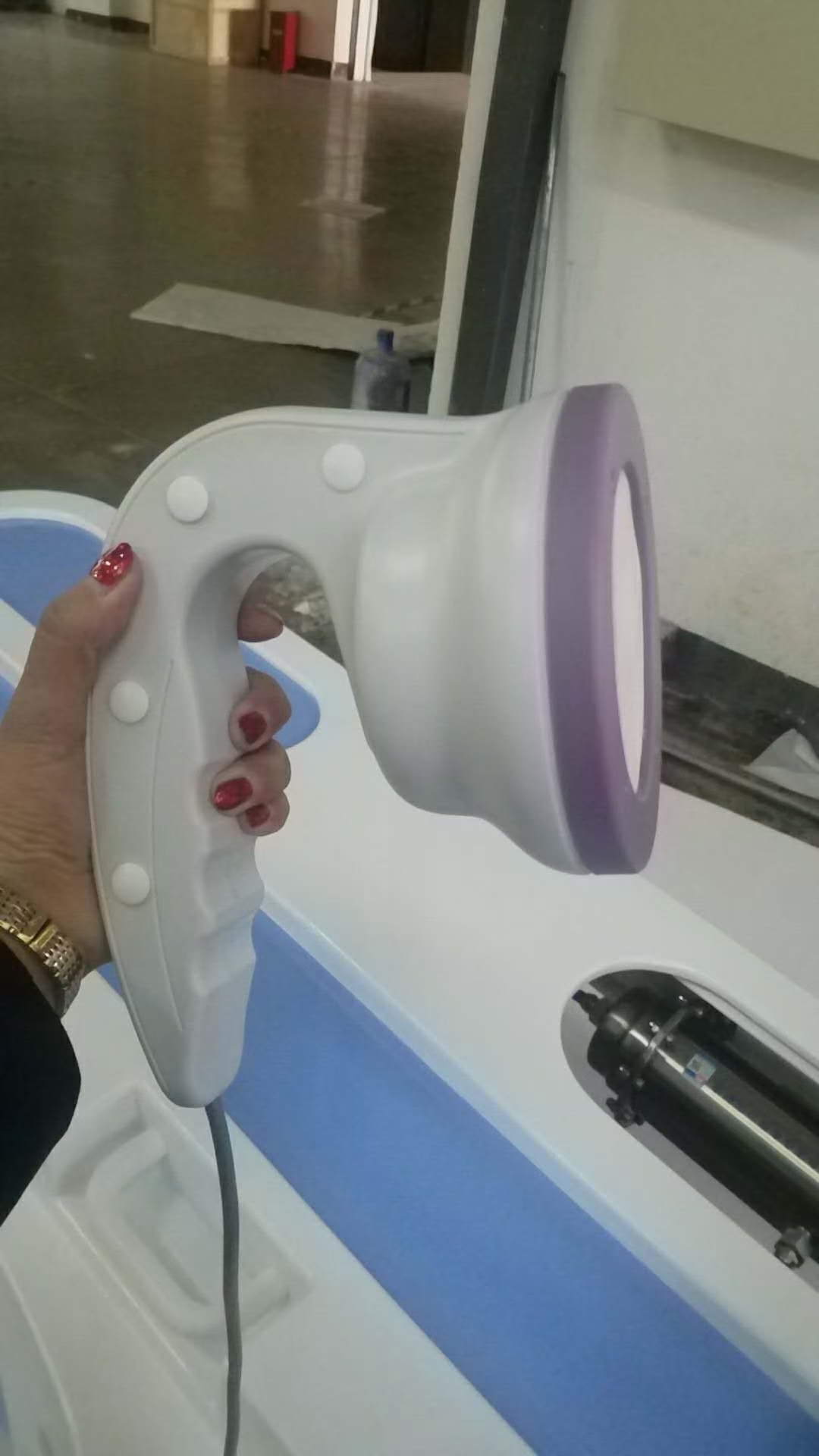 Natural health practitioner with portable colon hydrotherapy device
