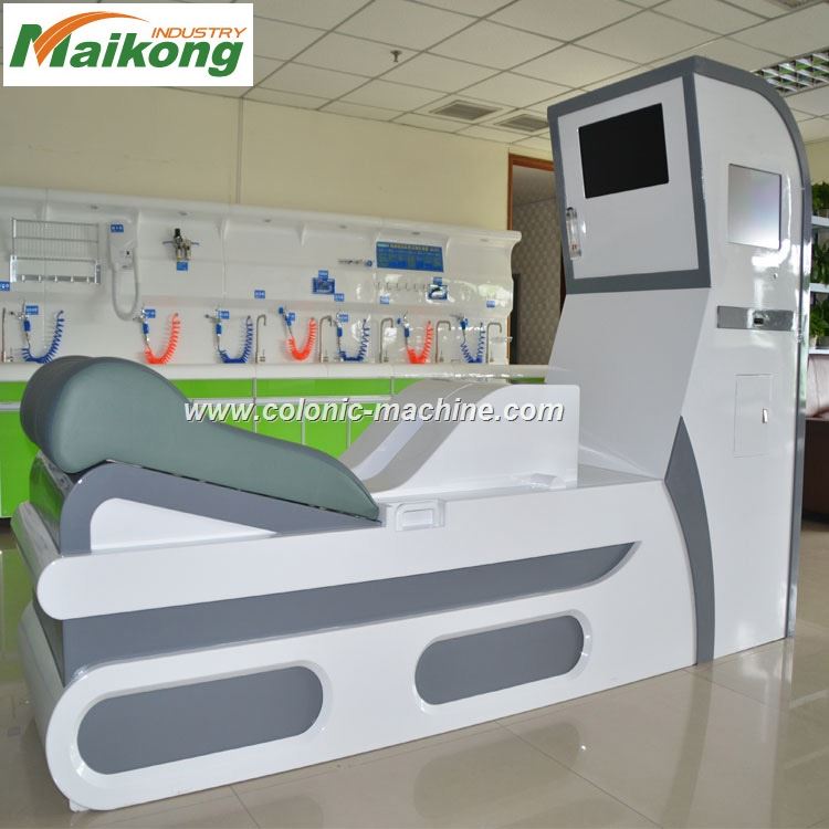Modernes closed system colon hydrotherapy machine in einer deutschen Wellnessklinik