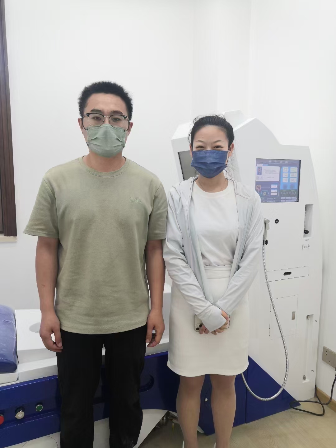 Portable colon hydrotherapy machine in Naturheilpraxis